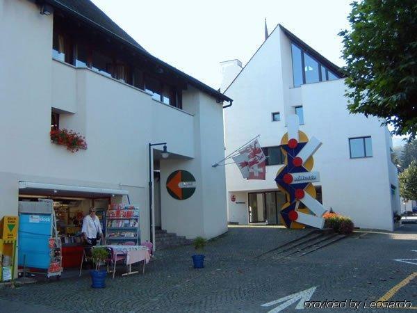 Mittenza Muttenz Esterno foto